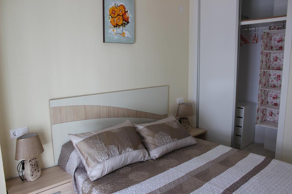 شقة Apartamento Mariposa تورّيفيِخا الغرفة الصورة
